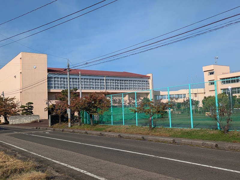 三条市立栄中学校のピックルボール関連イメージ
