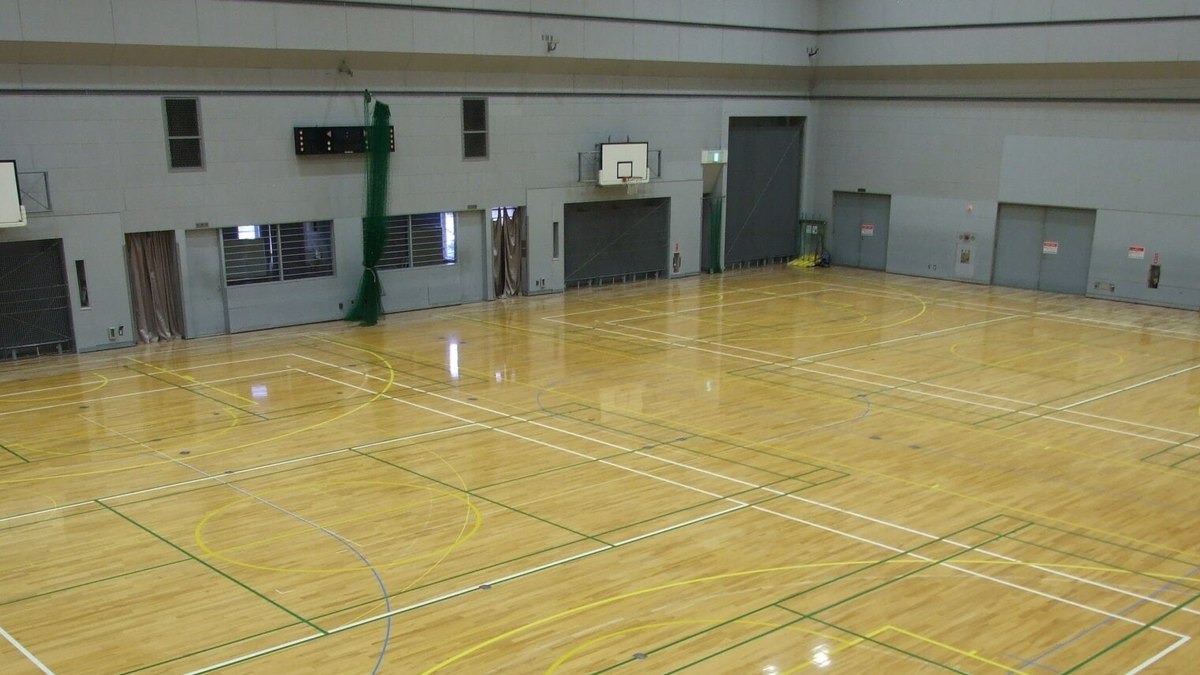 横浜市磯子スポーツセンター公式サイト掲載の体育室写真