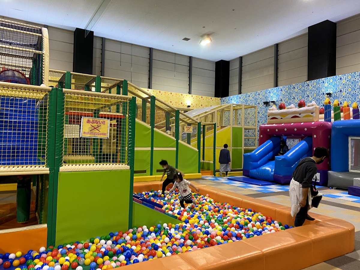 ラウンドワンスタジアムららぽーと新三郷店の写真1/3