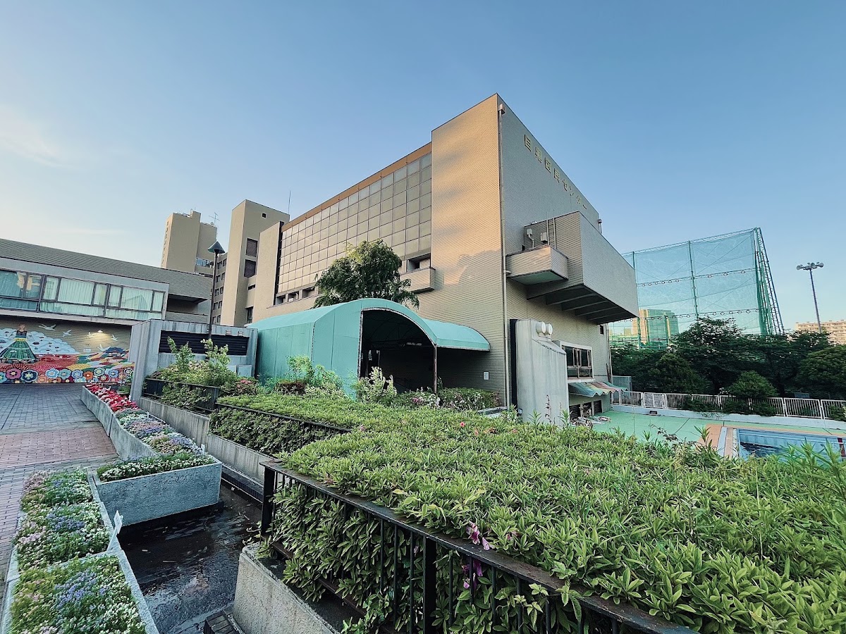 目黒区民センター体育館/庭球場の写真2/6