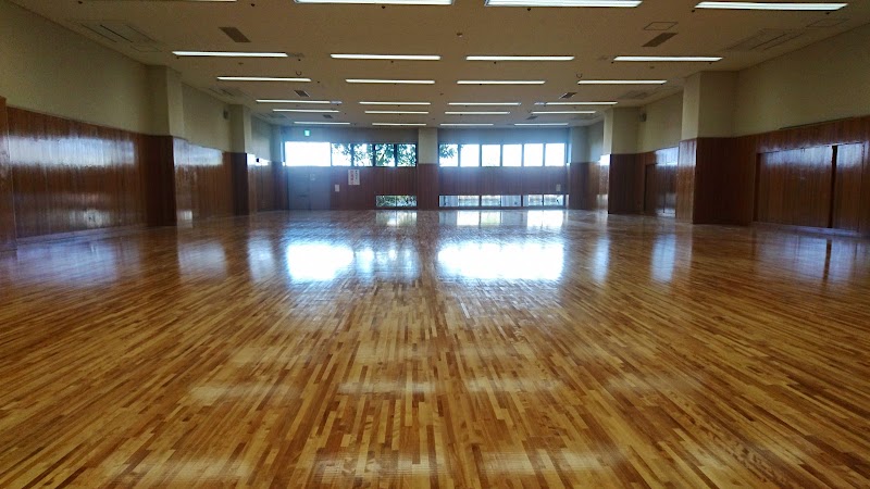 KTM河本工業総合体育館(枚方市立総合体育館)の写真2/3