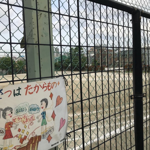世田谷区立駒沢中学校の写真2/3