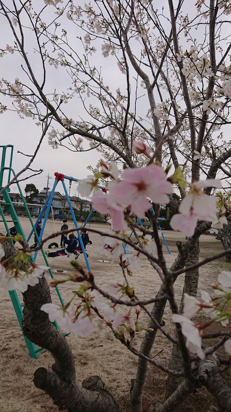 取手市立六郷小学校の写真2/3