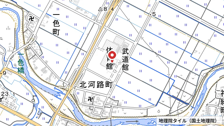津市産業・スポーツセンターの所在地の地図（出典: 地理院タイル／国土地理院）